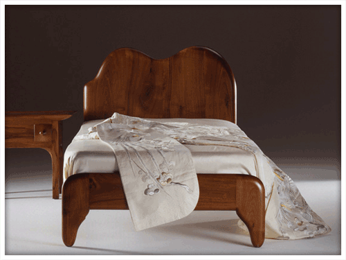 Shaped bed